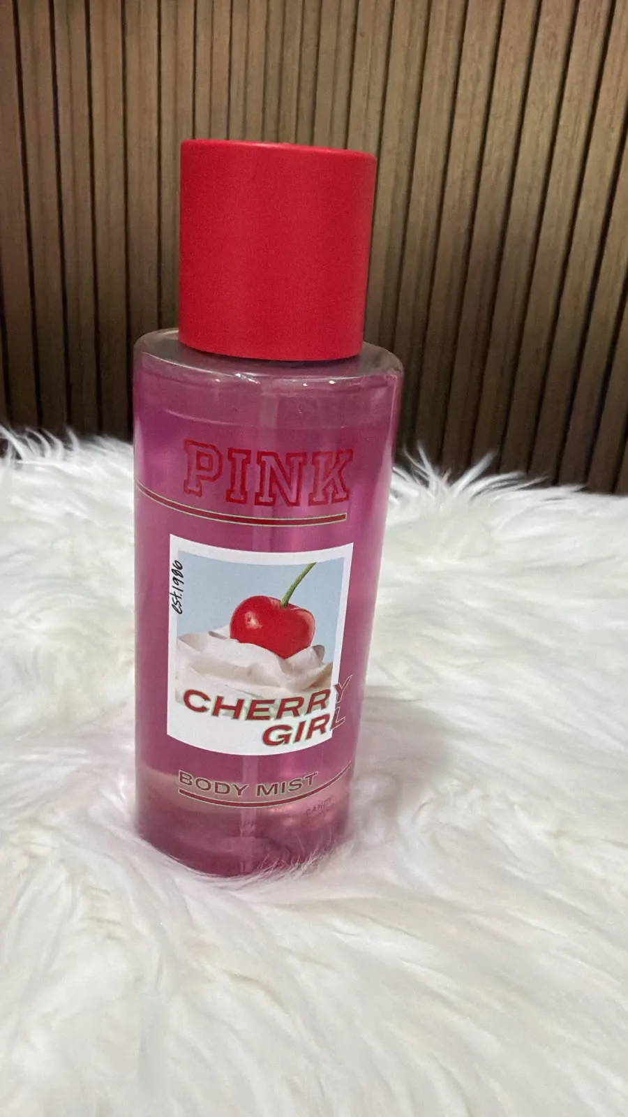 PINK Cherry Girl Body Mist de 250 ml