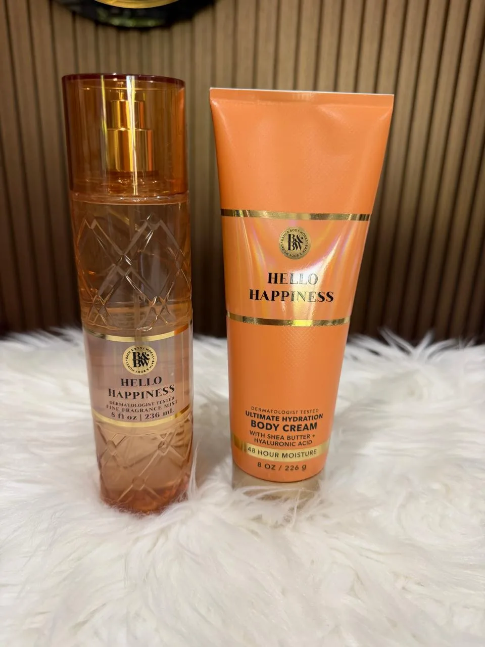 Set Bath and Body Works Hello Happiness con mist y crema