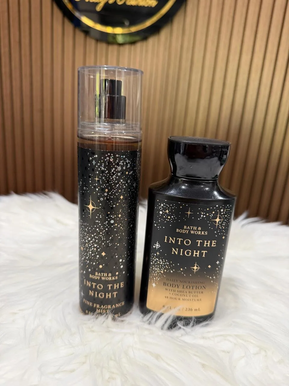 Set Bath and Body Works Into the Night con mist y loción